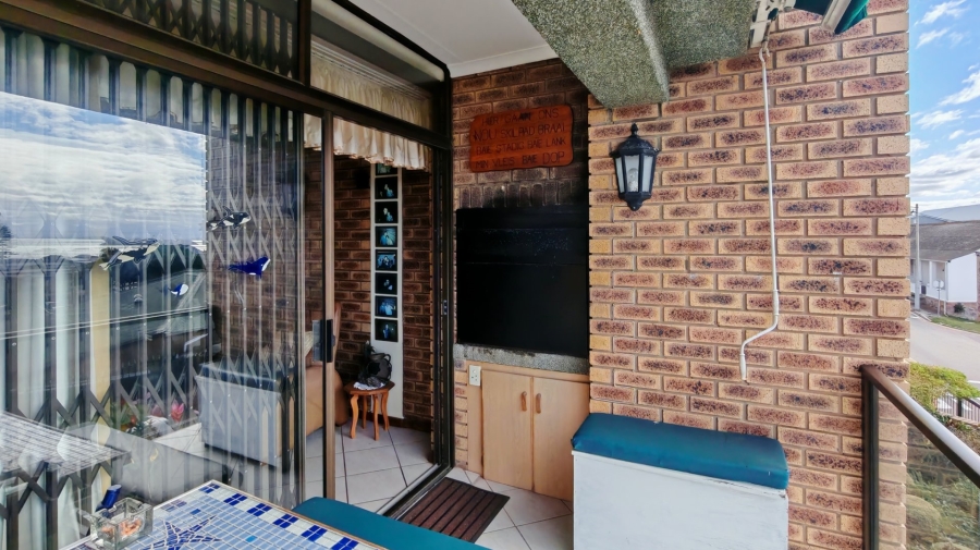 3 Bedroom Property for Sale in Mossel Bay Central Western Cape